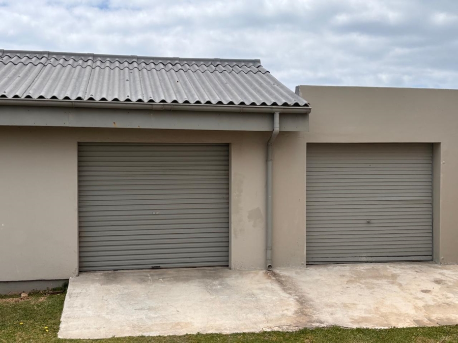 4 Bedroom Property for Sale in Jeffreys Bay Central Eastern Cape